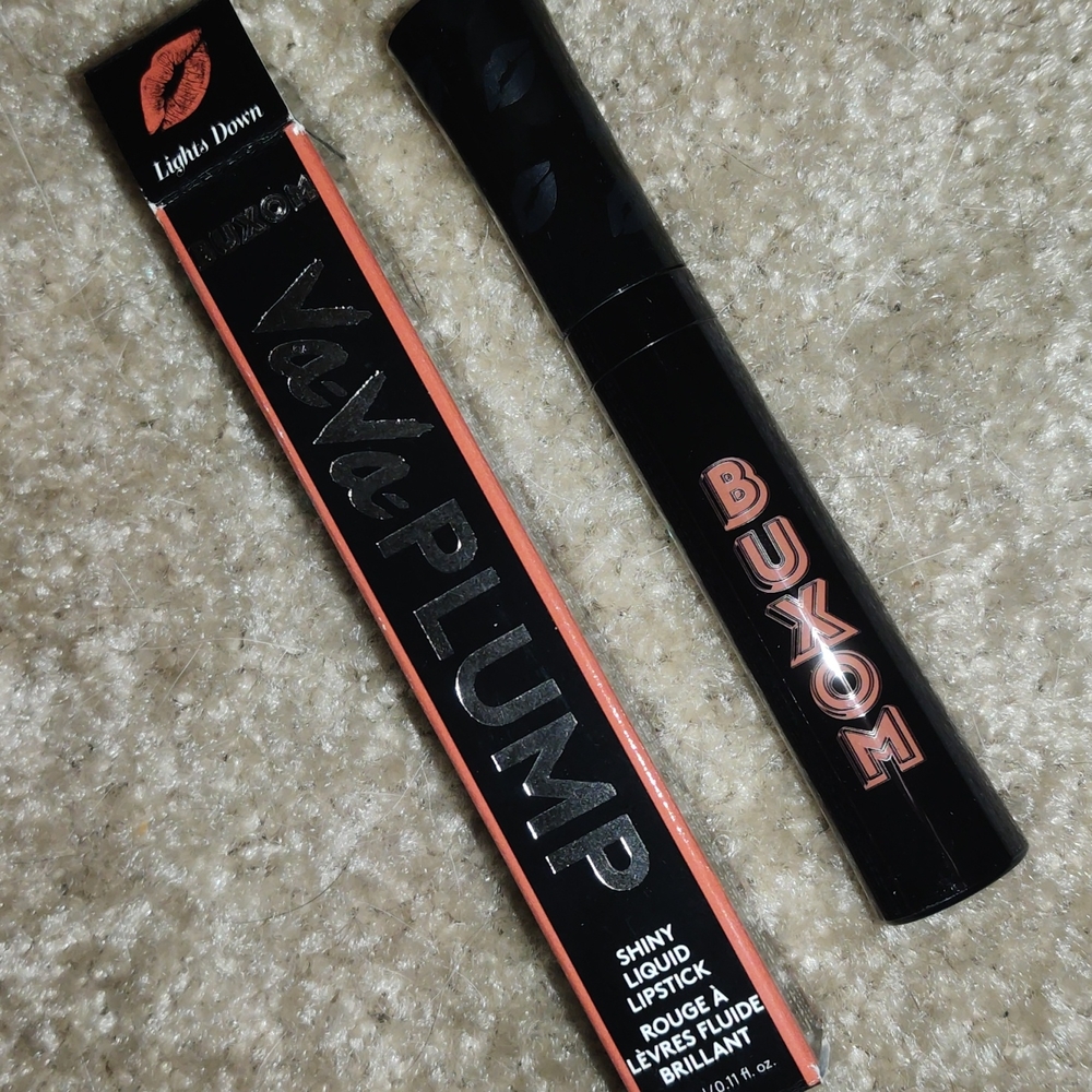 Buxom Va-Va-PLUMP Shiny Liquid Lipstick - Lights Down